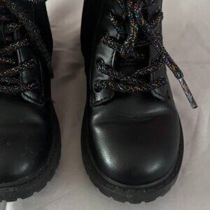 Old Navy Girls' Black Lace-Up Combat Boots – Size 8